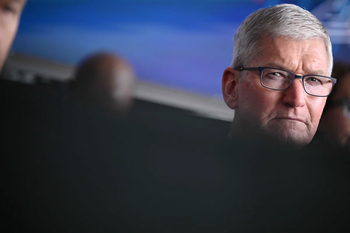 Apple intensifica la competencia con una estrategia 'termonuclear' ante OpenAI