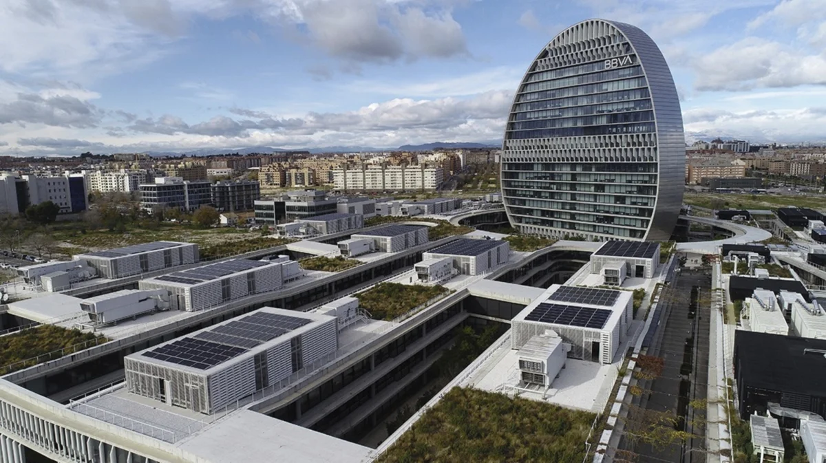 BBVA impulsa su banca privada con descuentos en seguros para captar clientes