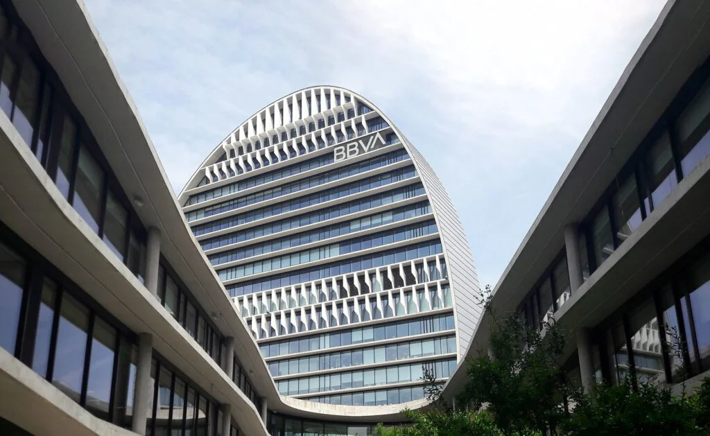 BBVA refuerza su posición en el mercado con un histórico plan de recompra de 4.000 millones