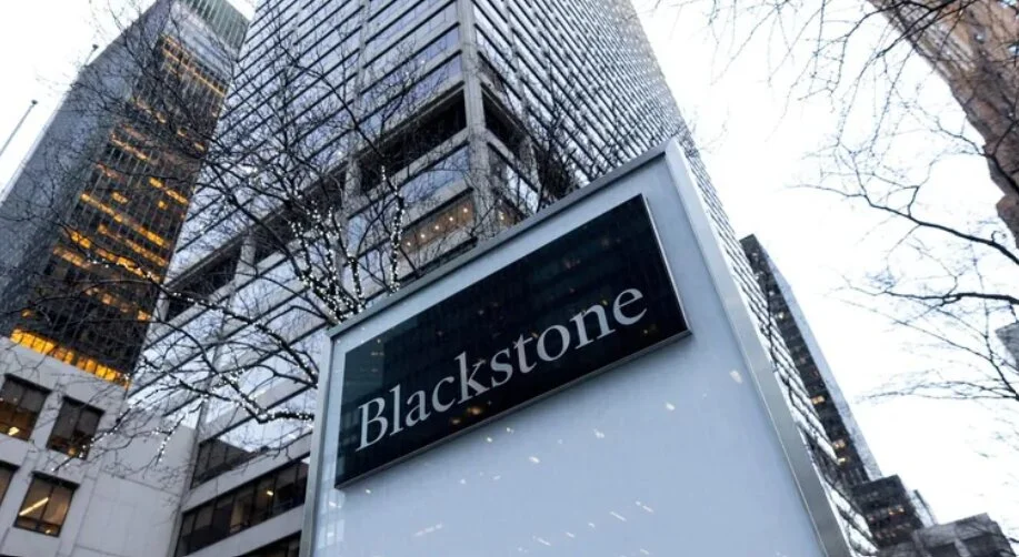 Blackstone se beneficia de un auge del 36% en ingresos impulsado por la inteligencia artificial