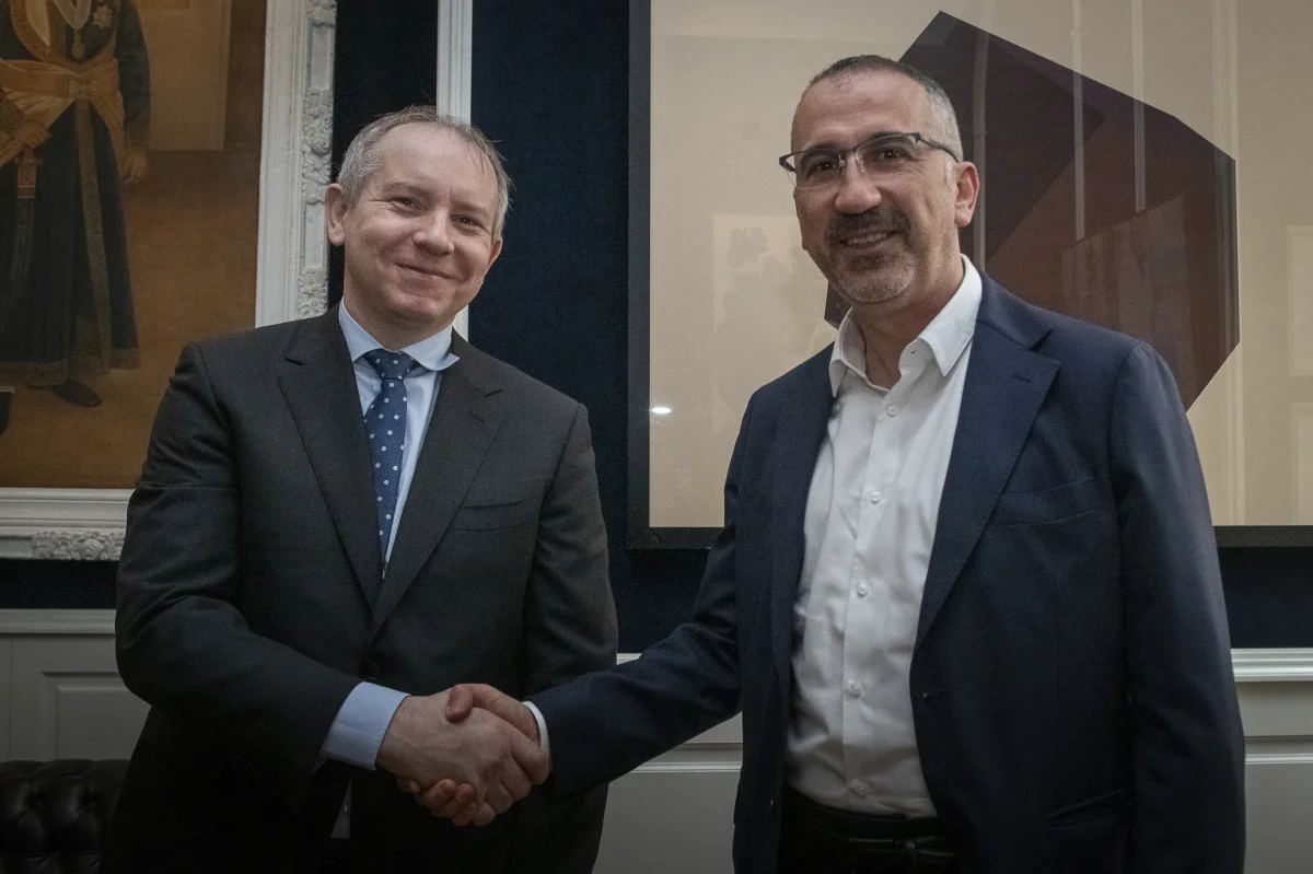 Digi busca 500 millones en su OPV: el 16 de julio marca su debut en el mercado.