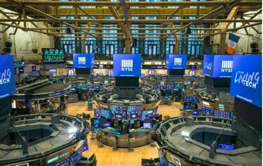 El Dow Jones se recupera: inversores esperan decisiones clave de la Fed y resultados empresariales