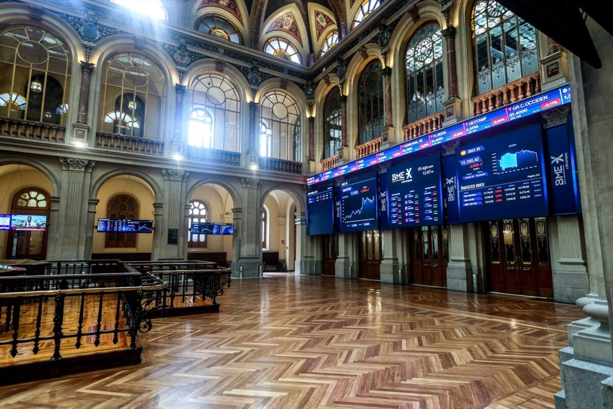 El IBEX 35 marca un nuevo récord, impulsando la confianza en la economía española