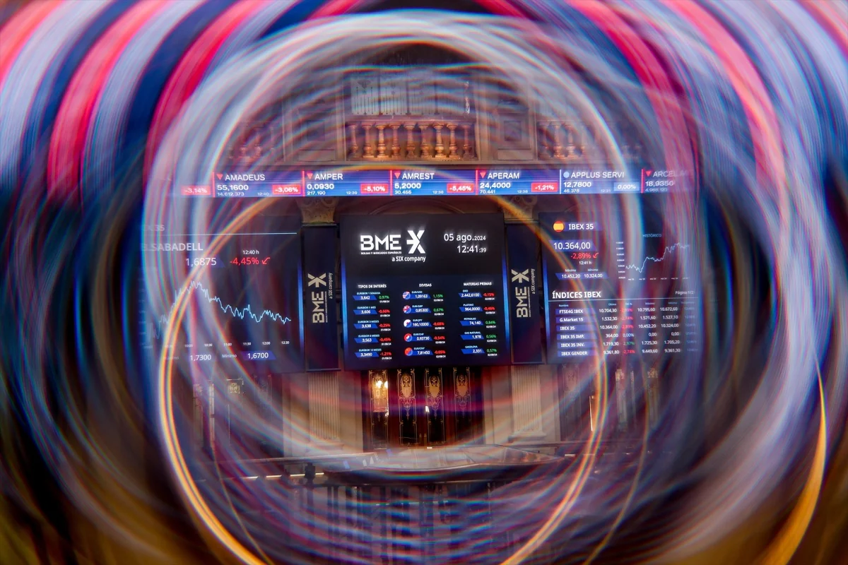 El IBEX 35 sufre una caída del 2% tras el impacto de Cisco y el sector bancario