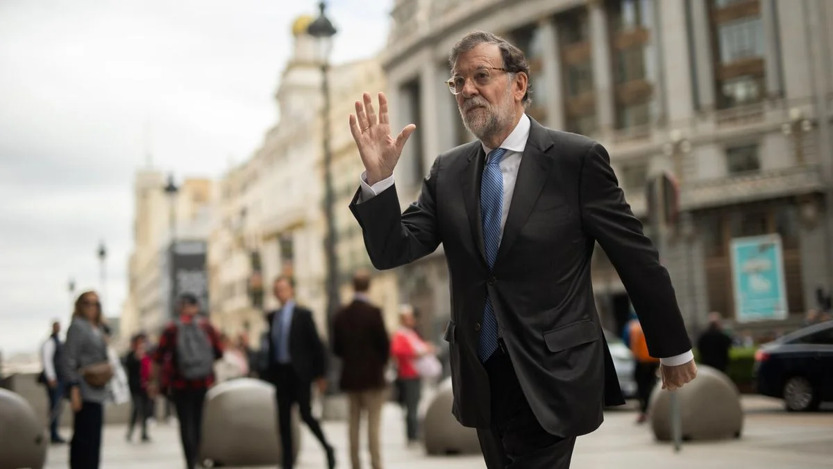 El PP se alinea con la extrema derecha francesa, redefiniendo su identidad política