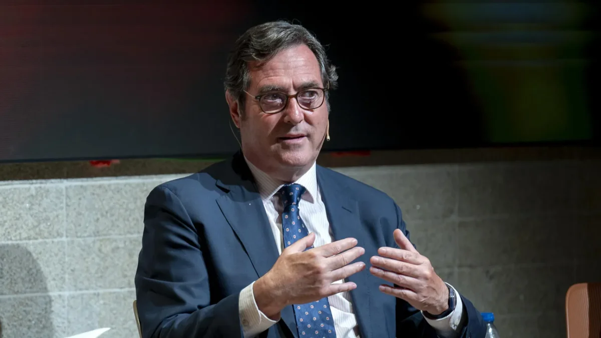 Empresarios reclaman datos sobre regularización para combatir la contratación ilegal