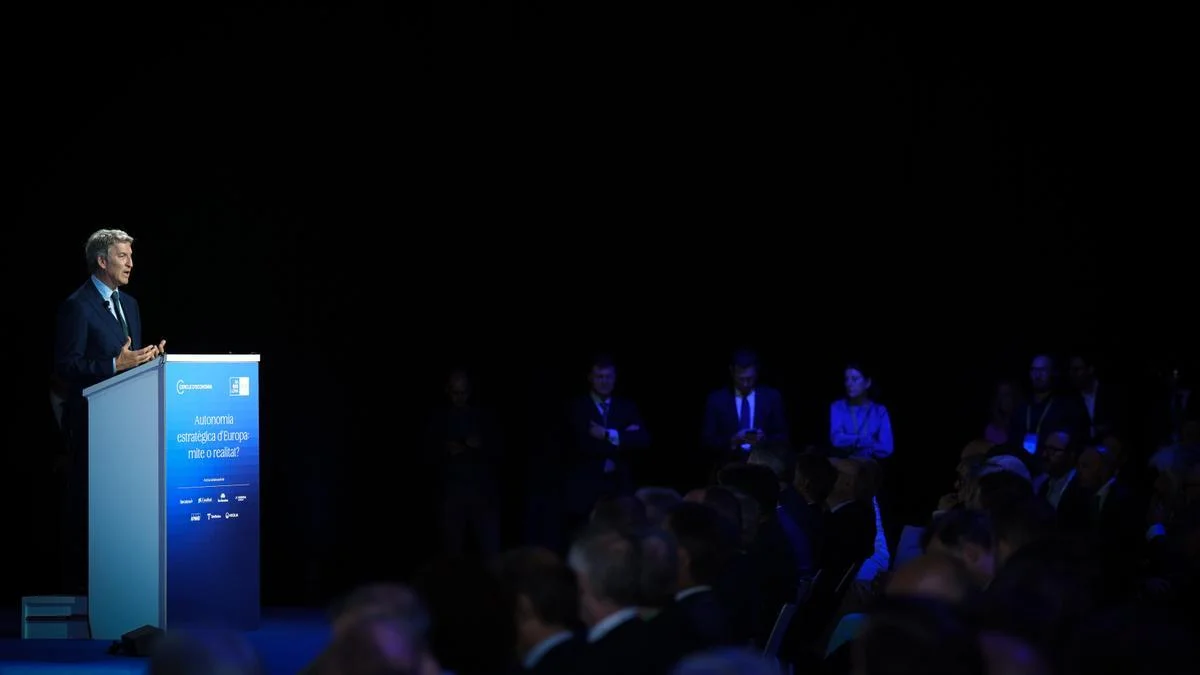 Feijóo se enfrenta a un dilema político tras quedar atrapado en la estrategia de Puigdemont