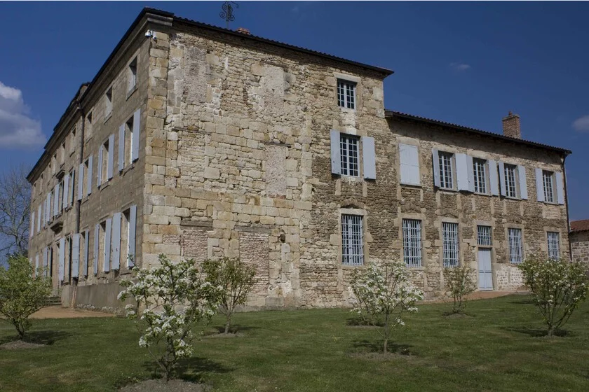 Francia transformó sus hogares con un impuesto histórico por cada ventana y puerta abierta