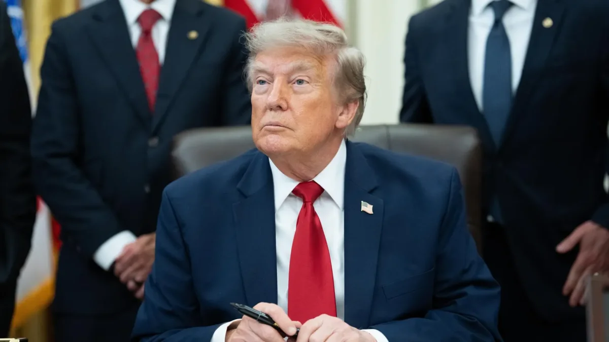 La guerra comercial de Trump reduce el superávit de la UE con EEUU a niveles críticos