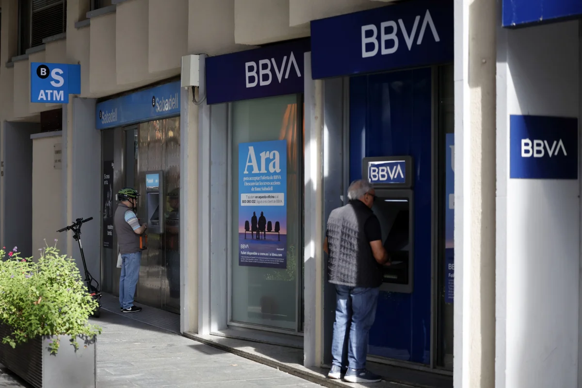 La reducción de personal en bancos españoles afecta a más de 100.000 empleados desde 2008