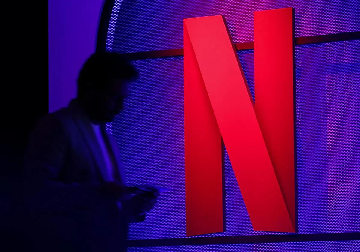La reestructuración de Netflix afecta a 1.000 empleados en plena lucha por suscriptores.