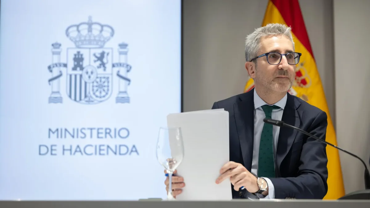 La salida de la directora de la Agencia Tributaria genera incertidumbre en los contribuyentes