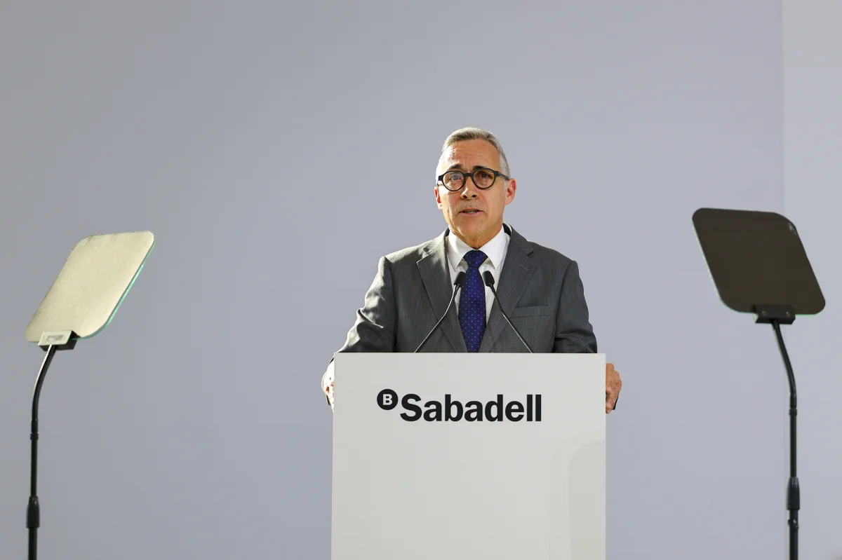 Las big tech amenazan con reducir los ingresos de la banca, advierte Armengol de Sabadell