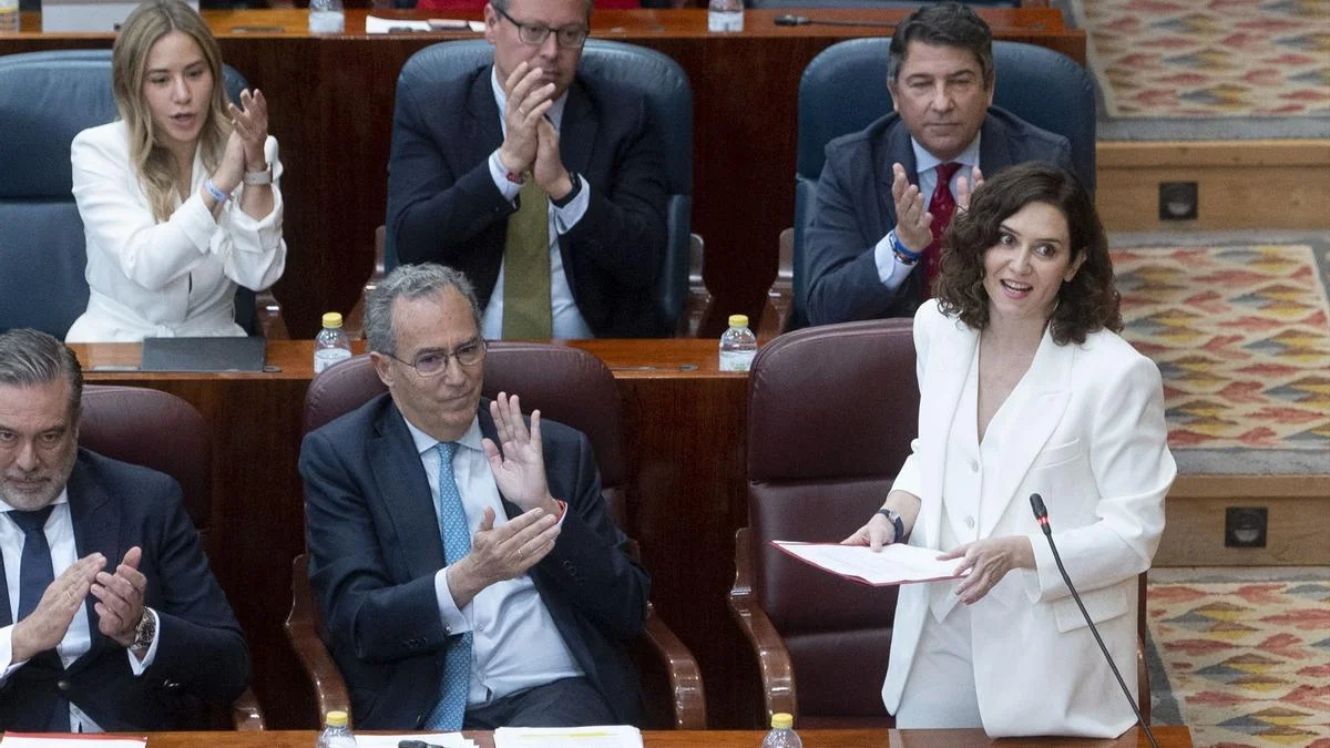 Los bonos energéticos para familias vulnerables benefician a altos cargos del PP en Madrid