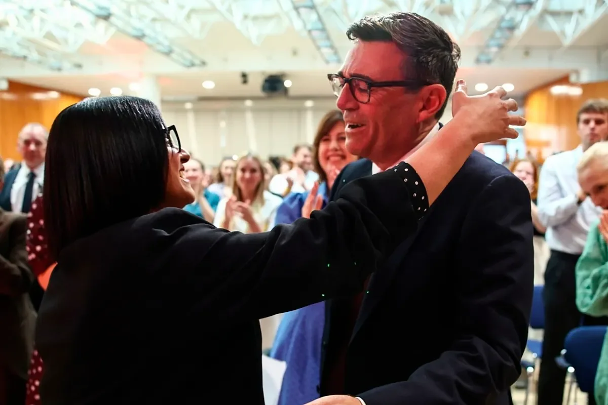 Los británicos enfrentan mayores impuestos y nacionalizaciones con Burnham en el poder