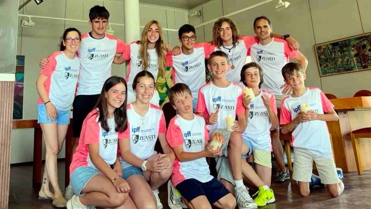 Los jóvenes de Navarra se preparan para el futuro con un campamento de IA y finanzas