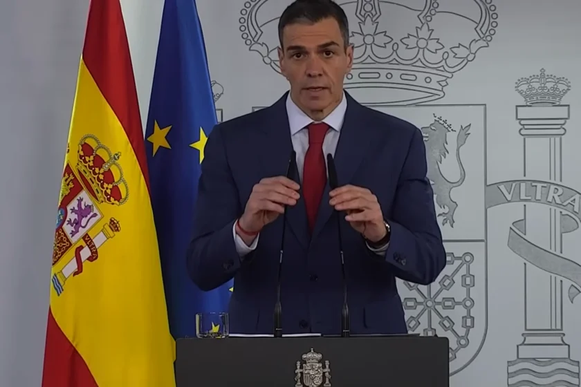 Los jóvenes que residen con sus padres enfrentarán nuevas obligaciones fiscales.