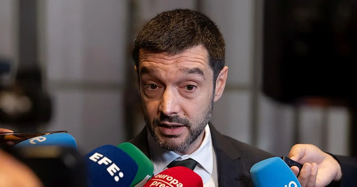 Los usuarios de telecomunicaciones se benefician: el 400 activa protección ante cláusulas abusivas.